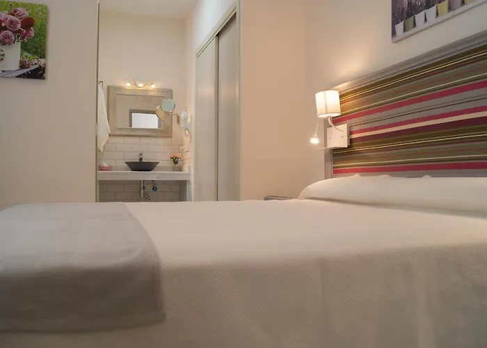 Hospederia Banos Arabes De Dos Hotell