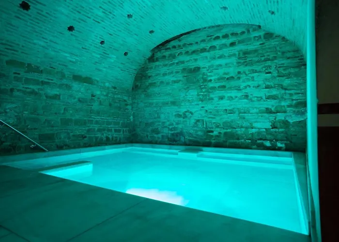 Hotel Hospedería Baños Arabes De Dos *